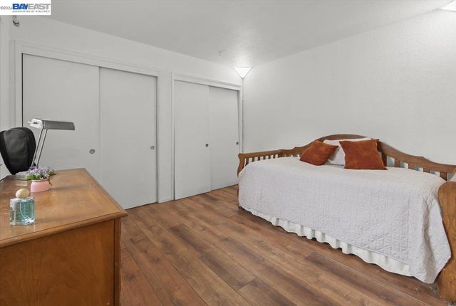 5894 Land View Dr, Stockton, CA 95219