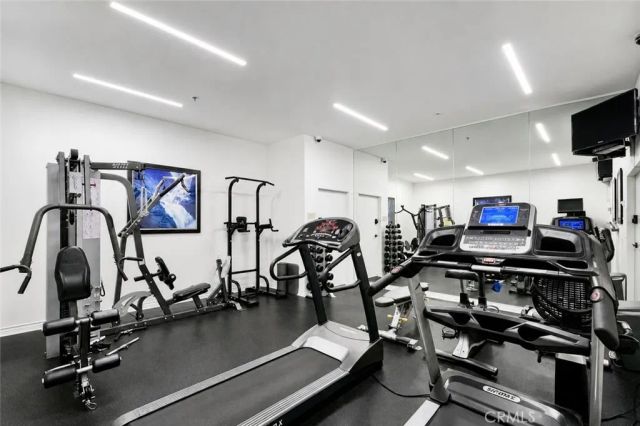 235 S Tower 108, Beverly Hills, CA 90211