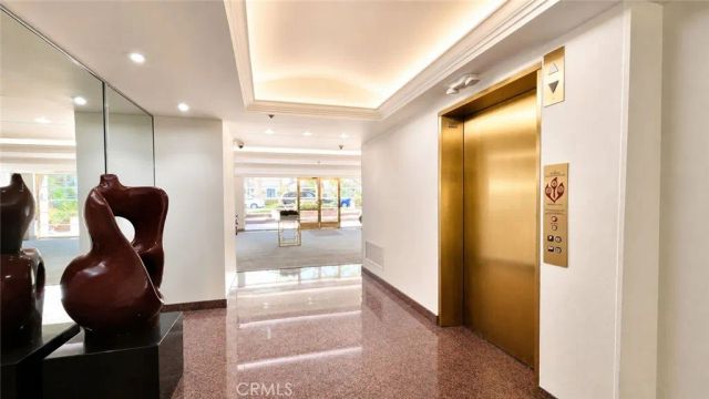235 S Tower 108, Beverly Hills, CA 90211