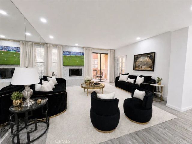 235 S Tower 108, Beverly Hills, CA 90211