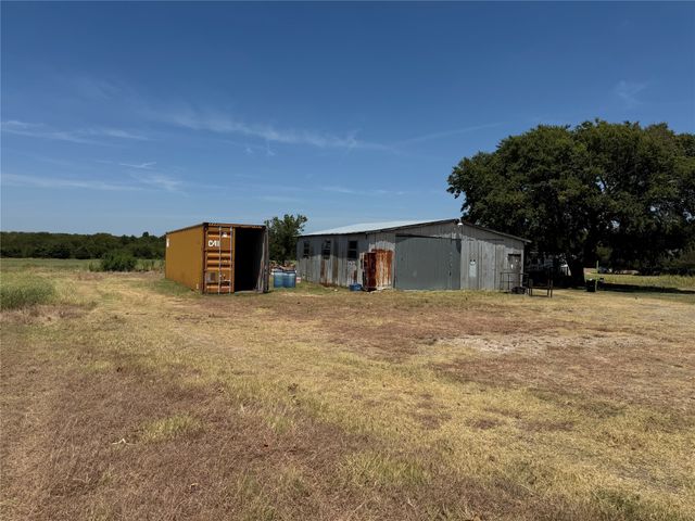 1801 Christian Road, Ennis, TX 75119