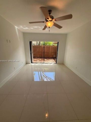 11543 SW 109th Road 24B, Miami, FL 33176