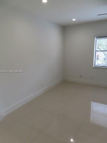 11543 SW 109th Road 24B, Miami, FL 33176