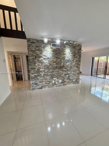 11543 SW 109th Road 24B, Miami, FL 33176