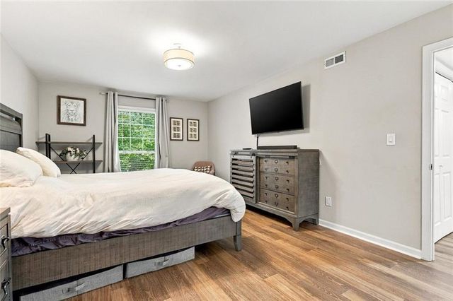 6851 Roswell Road Q-15, Sandy Springs, GA 30328