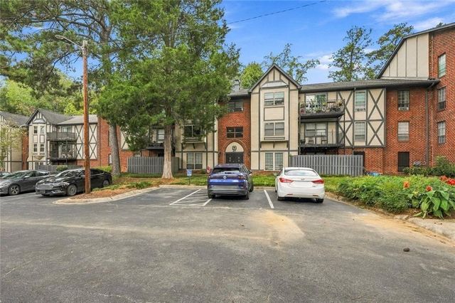 6851 Roswell Road Q-15, Sandy Springs, GA 30328