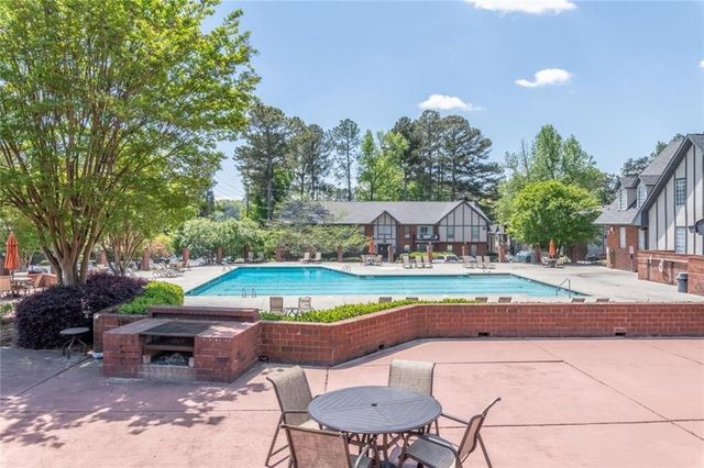 6851 Roswell Road Q-15, Sandy Springs, GA 30328