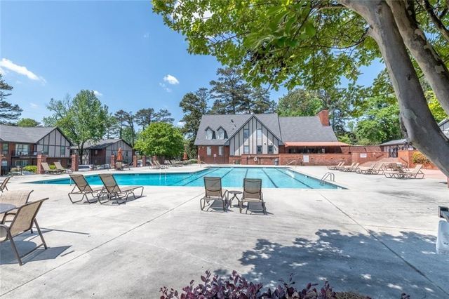 6851 Roswell Road Q-15, Sandy Springs, GA 30328