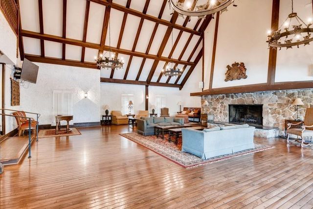 6851 Roswell Road Q-15, Sandy Springs, GA 30328