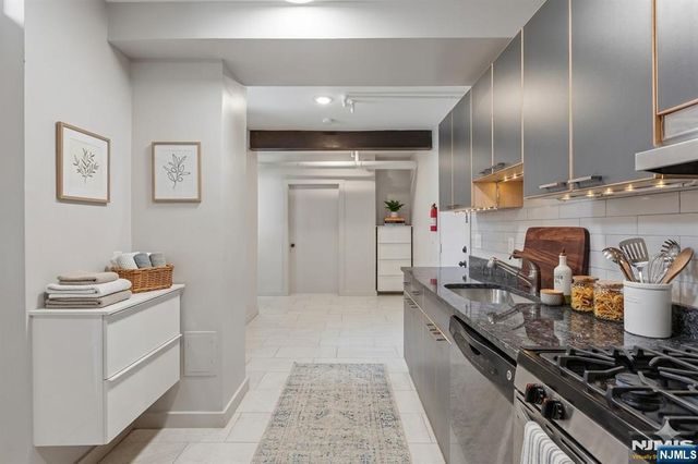 50 Reservoir Avenue B1, Jersey City, NJ 07307