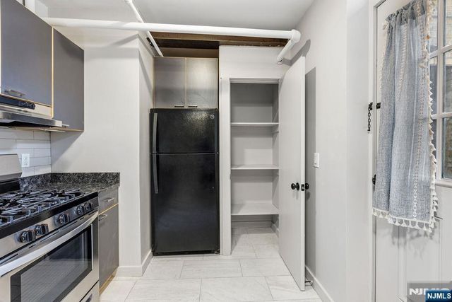 50 Reservoir Avenue B1, Jersey City, NJ 07307