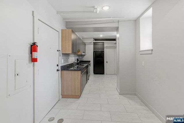 50 Reservoir Avenue B1, Jersey City, NJ 07307