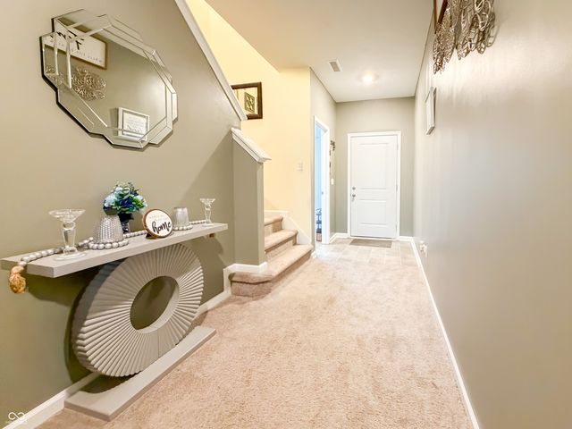 4061 Sedgewick Lane, Columbus, IN 47201