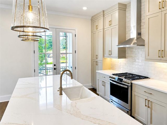 200 Midnight Oak Run 4, Alpharetta, GA 30009