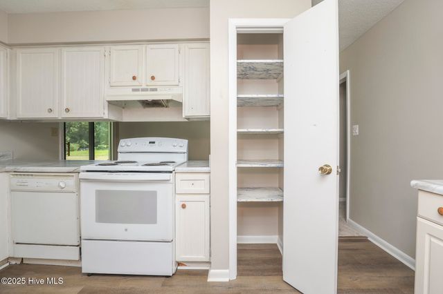 110 Fieldcrest Drive, Jacksonville, NC 28546