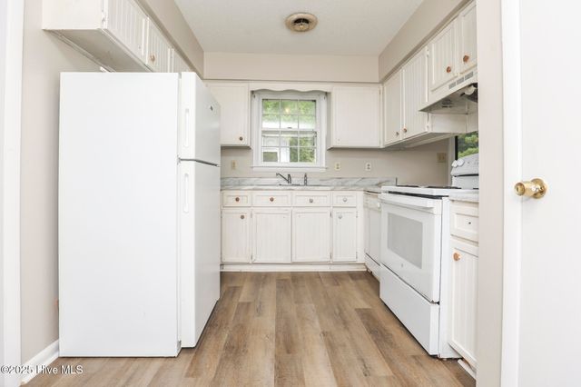 110 Fieldcrest Drive, Jacksonville, NC 28546