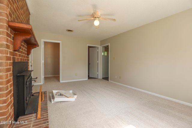 110 Fieldcrest Drive, Jacksonville, NC 28546