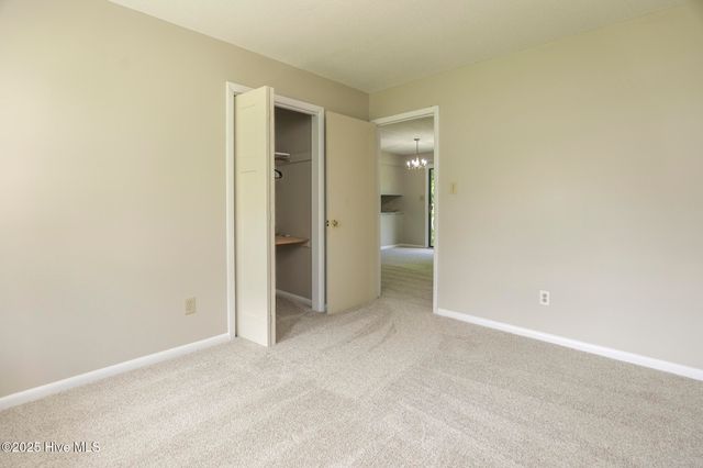 110 Fieldcrest Drive, Jacksonville, NC 28546
