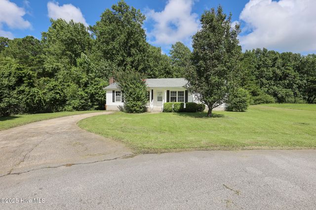 110 Fieldcrest Drive, Jacksonville, NC 28546
