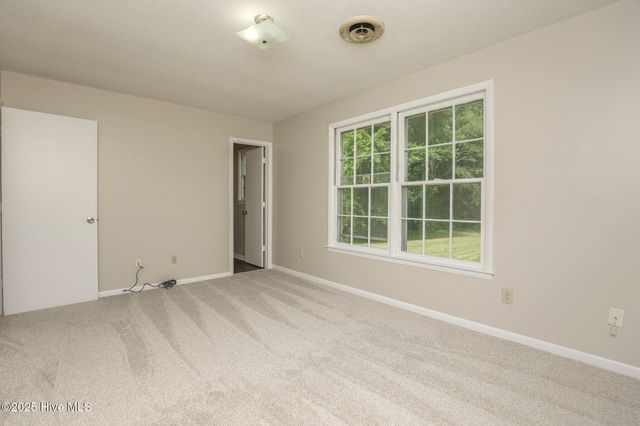 110 Fieldcrest Drive, Jacksonville, NC 28546