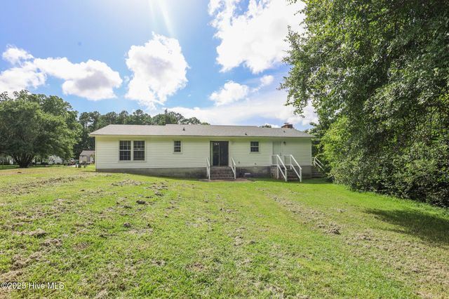 110 Fieldcrest Drive, Jacksonville, NC 28546