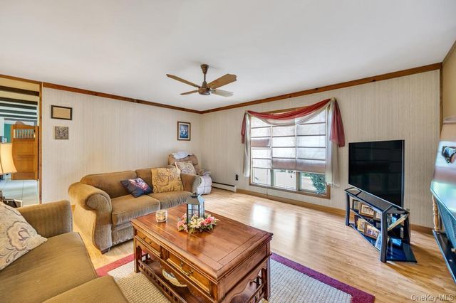 32 Chatham Woods Drive, Centereach, NY 11720
