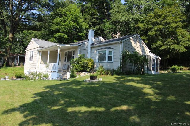 650 Warren Avenue, Thornwood, NY 10594