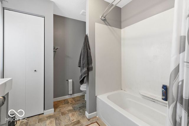 1040 Southern Avenue, Beech Grove, IN 46107