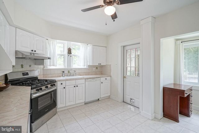 158 WYOMING AVE, Audubon, NJ 08106