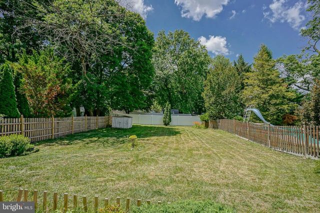 158 WYOMING AVE, Audubon, NJ 08106