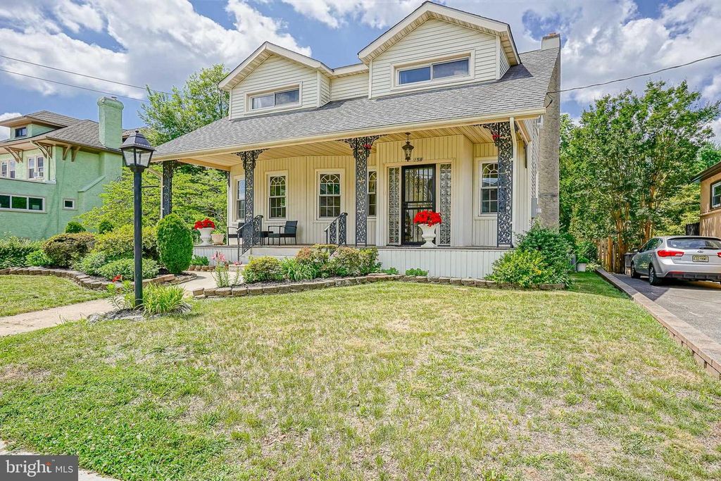 158 WYOMING AVE, Audubon, NJ 08106