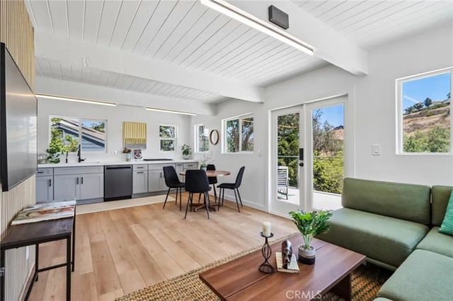 12351 Alexander, Santa Ana, CA 92705