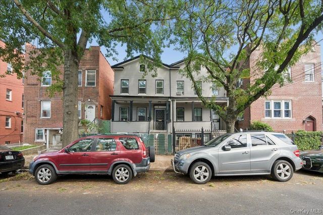 681 E 240th Street, Bronx, NY 10470