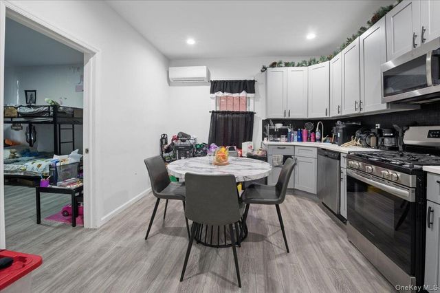 681 E 240th Street, Bronx, NY 10470