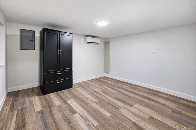 681 E 240th Street, Bronx, NY 10470