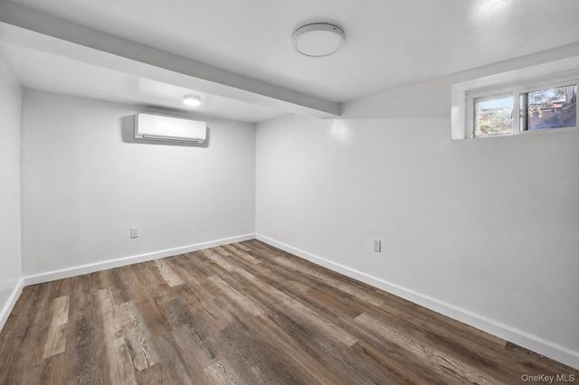 681 E 240th Street, Bronx, NY 10470