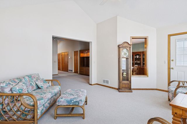 2684 Lake Court Drive 68, Mounds View, MN 55112