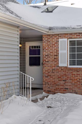 2684 Lake Court Drive 68, Mounds View, MN 55112