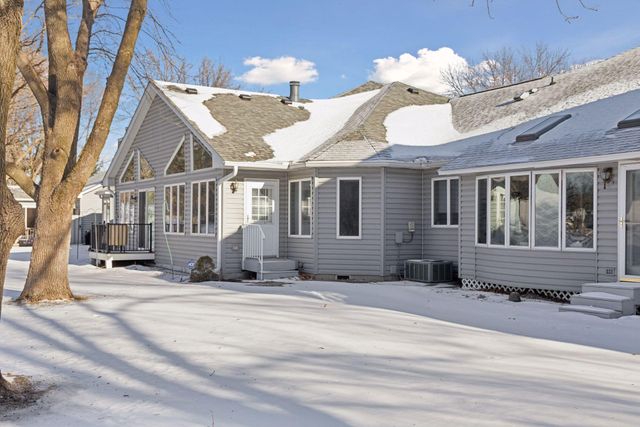 2684 Lake Court Drive 68, Mounds View, MN 55112