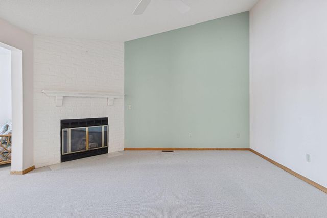 2684 Lake Court Drive 68, Mounds View, MN 55112