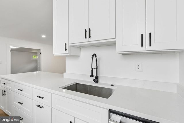 4748 OLD COURT RD, Baltimore, MD 21208