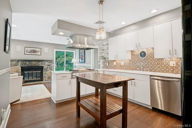 312 Quaker Road, Chappaqua, NY 10514