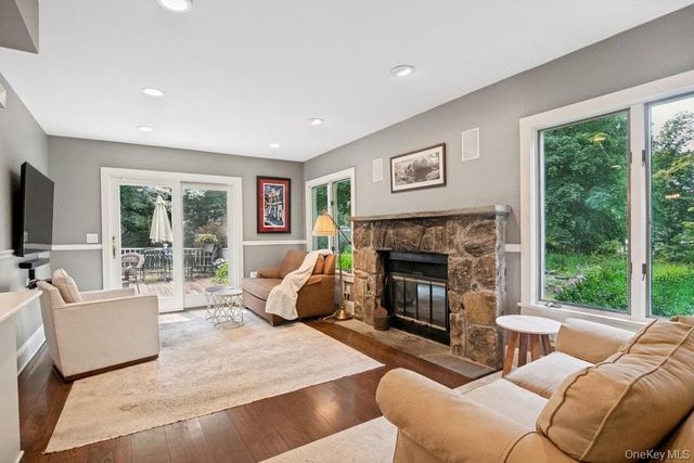 312 Quaker Road, Chappaqua, NY 10514