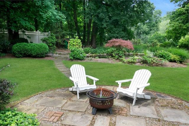 312 Quaker Road, Chappaqua, NY 10514