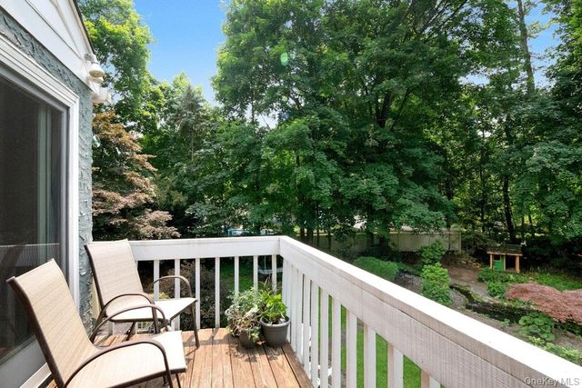 312 Quaker Road, Chappaqua, NY 10514