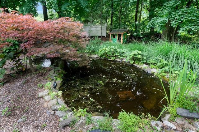 312 Quaker Road, Chappaqua, NY 10514