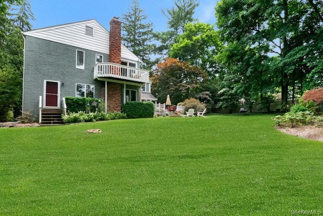 312 Quaker Road, Chappaqua, NY 10514