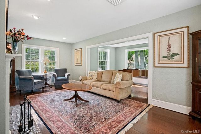 312 Quaker Road, Chappaqua, NY 10514