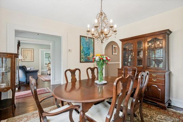 312 Quaker Road, Chappaqua, NY 10514