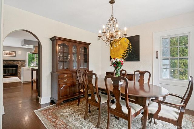 312 Quaker Road, Chappaqua, NY 10514